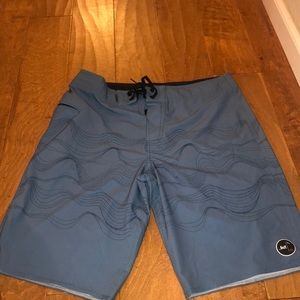 Lost men’s hybrid board shorts
